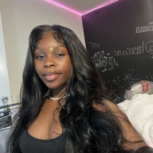 Meet your Posher, Jalia